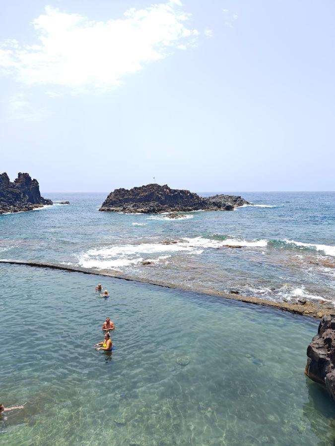 Cozy Apartment In Front Of The Natural Pools El Pris Exteriér fotografie