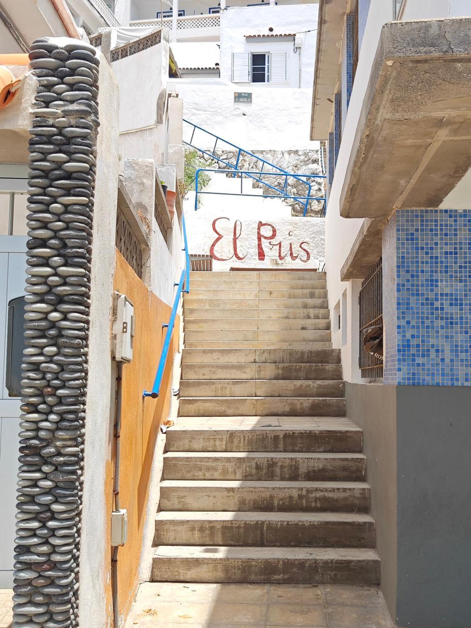 Cozy Apartment In Front Of The Natural Pools El Pris Exteriér fotografie